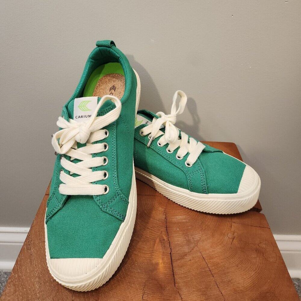 Cariuma OCA Low Sneakers Green Canvas Tennis Preppy Athleisure Unisex 9/10.5
